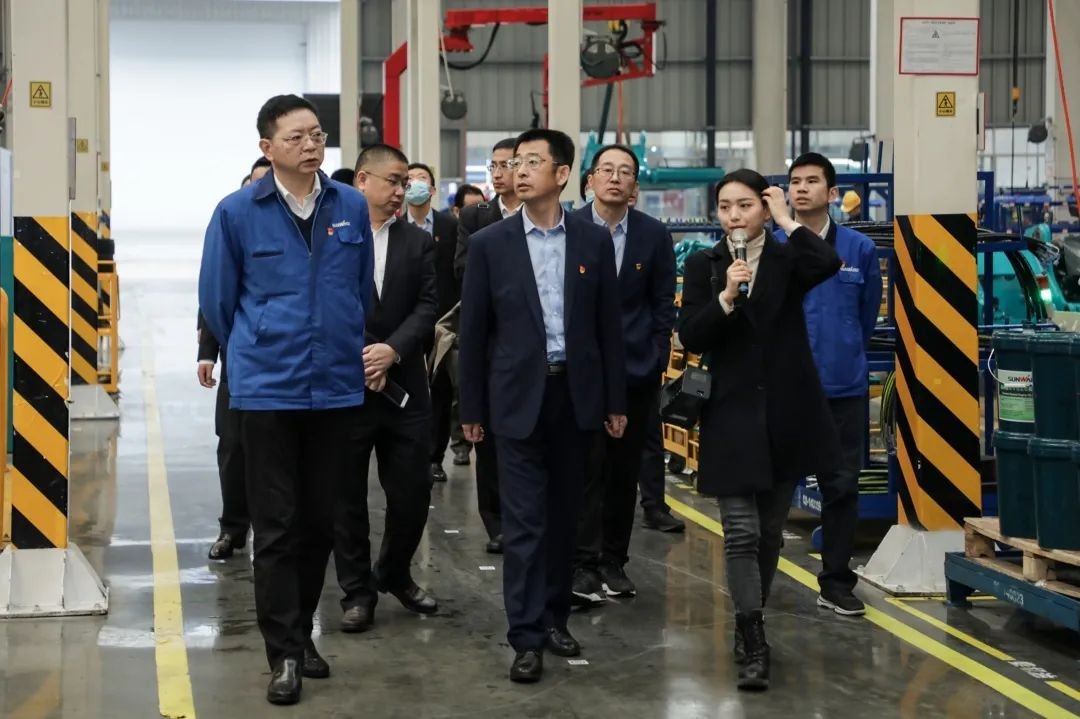 以党建促营业，，，，，，，以营业强党建——青岛西海岸公用事业集团考察云顶国际yd888智能