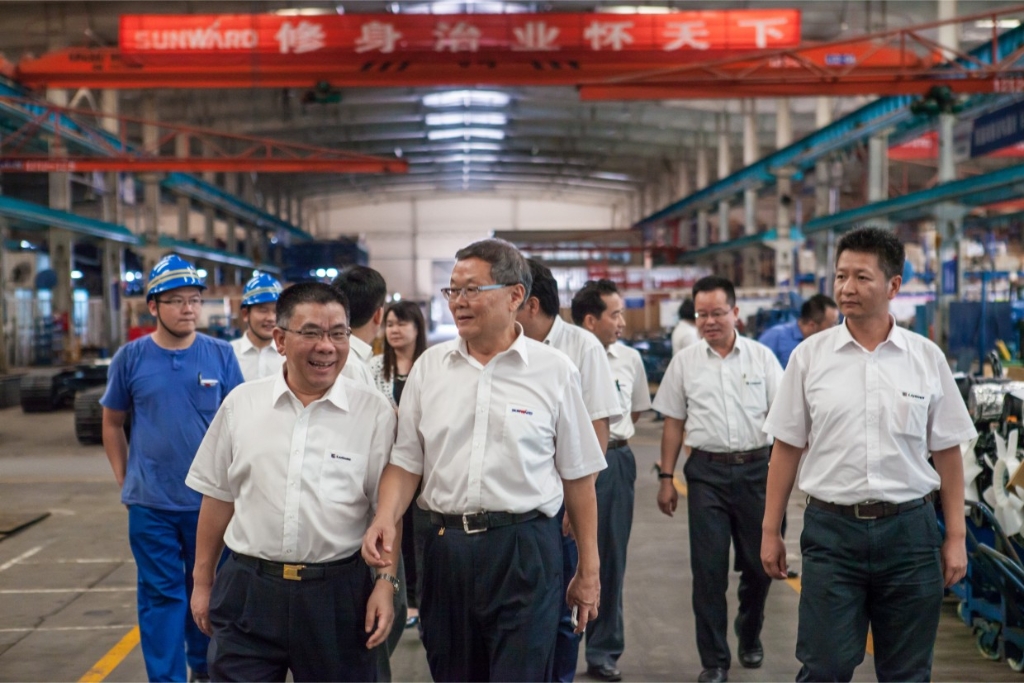 柳工集团曾光安董事长一行云顶国际yd888智能考察交流