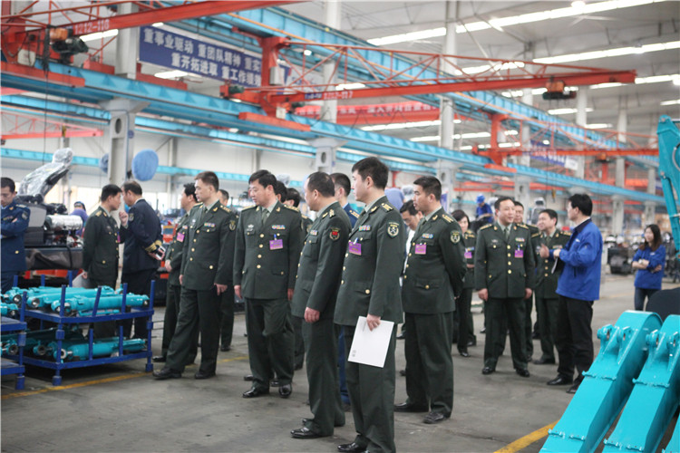 三军军交运输系统首长及国防科大向导莅临云顶国际yd888智能旅行交流