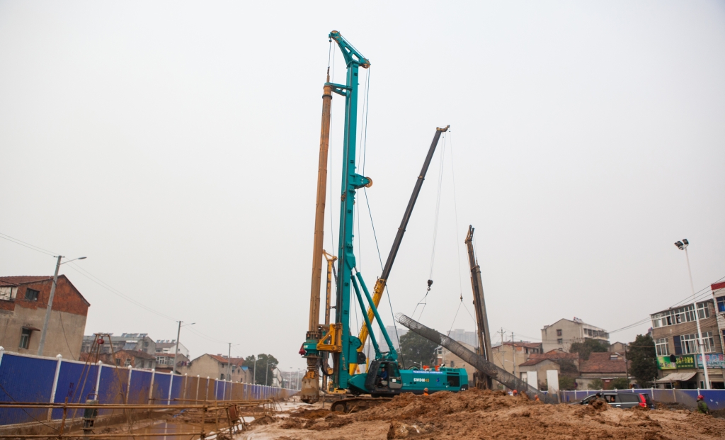 老板着急了？？？？云顶国际yd888智能高效旋挖钻机来资助