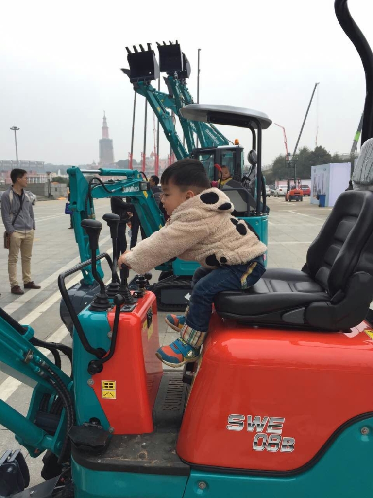 配博会上云顶国际yd888智能“迷你”装备展精新本色