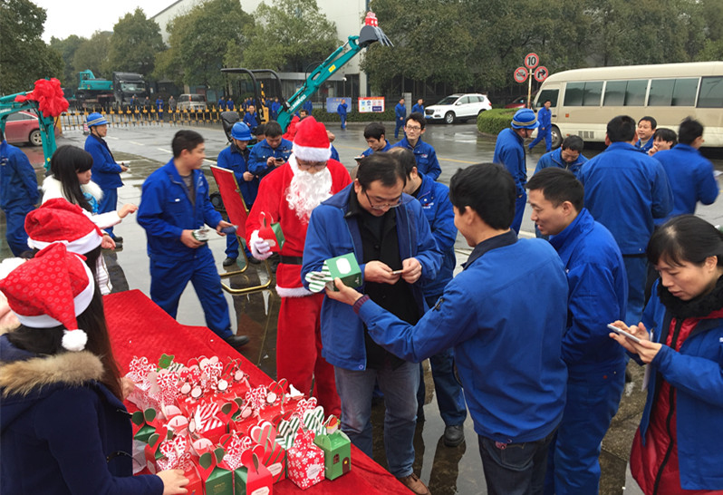 平安果驾到，，，，，，，好事要来到