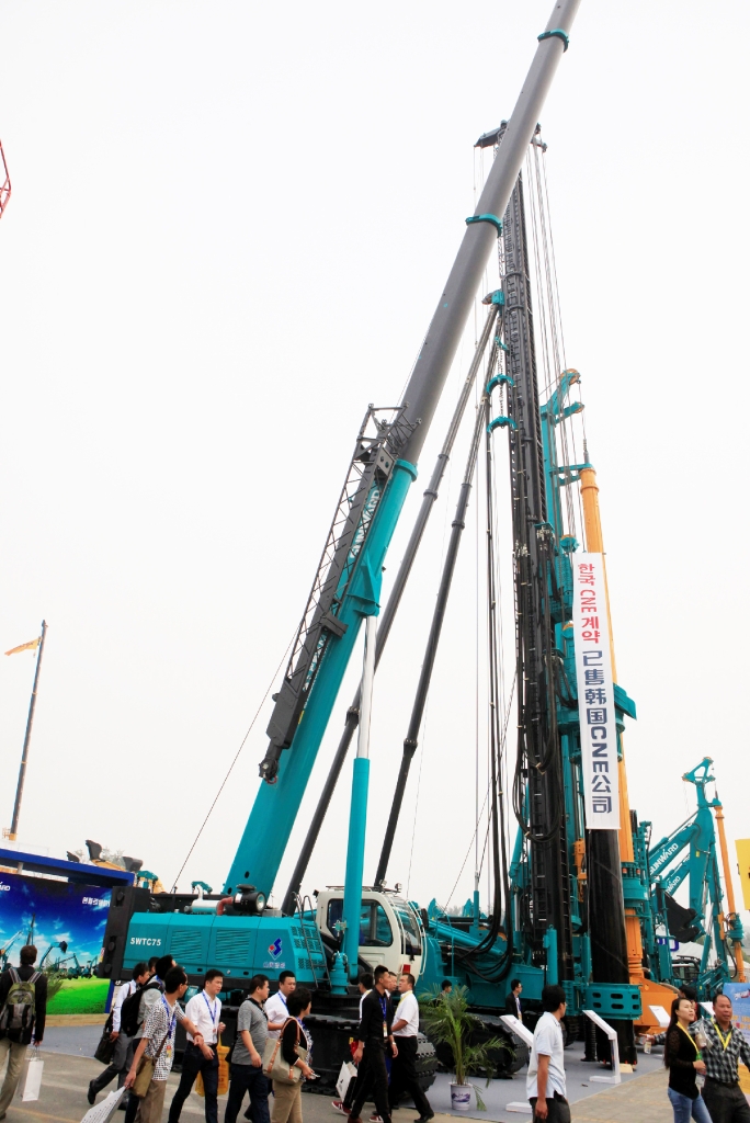 喜讯:云顶国际yd888智能SWCH598-115M全液压履带桩机BICES 2015首日售罄