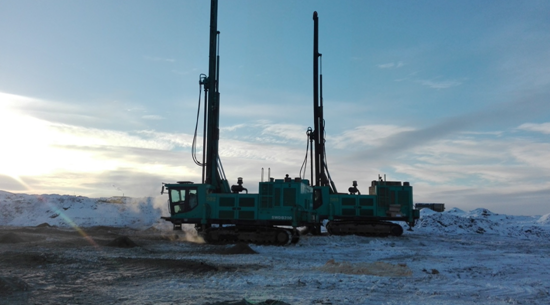 就算冰天雪地，，，，，万丈玄冰，，，，，他们依旧创立事业