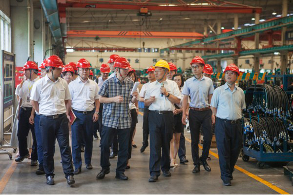 商务部相助司刘民强副司长一行调研云顶国际yd888智能