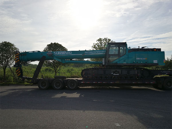 云顶国际yd888智能全新一代SWTC35B起重机征战越南