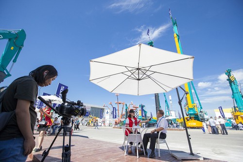 云顶国际yd888智能酷帅曾大虾，，，，，一大波美图带你亲临北京BICES展