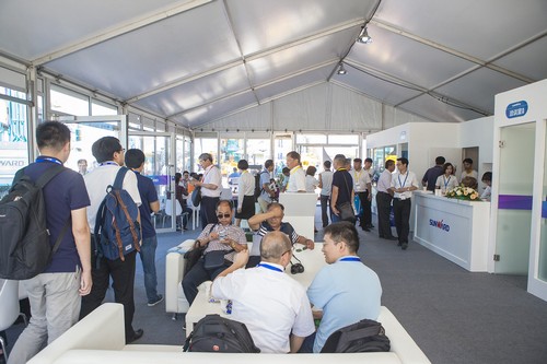 云顶国际yd888智能酷帅曾大虾，，，，，一大波美图带你亲临北京BICES展