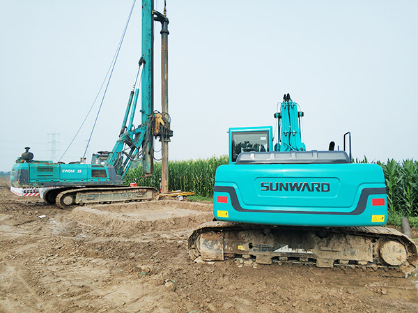 加速雄安新区建设，，，云顶国际yd888智能旋挖启动京雄城际铁路第一钻