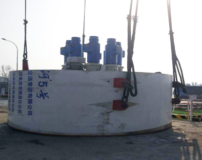 风里雨里，，，，，，成都等你！中铁云顶国际yd888盾构机走出长沙