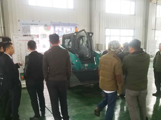 批注冬季除雪能手，，，，，，，这个冬天有你更温暖