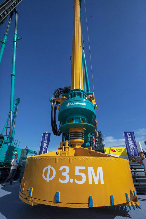 云顶国际yd888智能酷帅曾大虾，，，，，一大波美图带你亲临北京BICES展