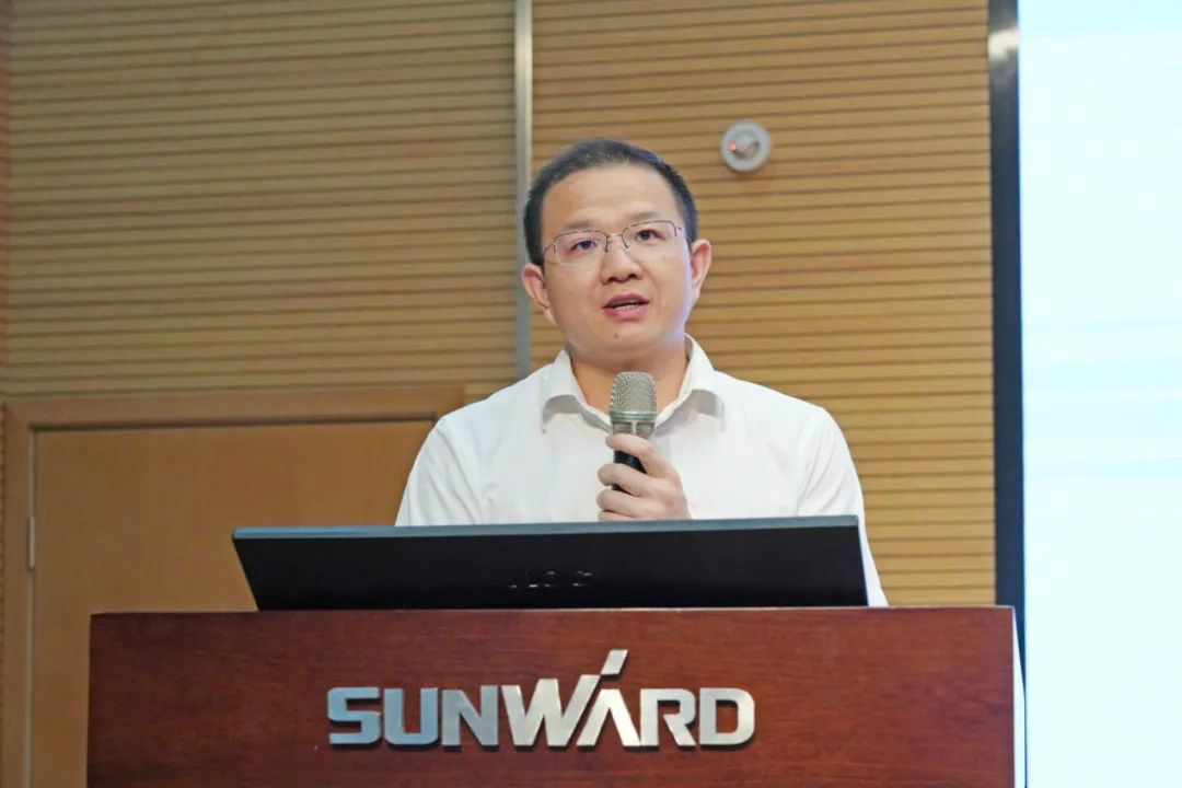 传承革命先烈精神，，，，，，，双促双融助力生长——云顶国际yd888智能、市疾控中心联合开展主题党日活动