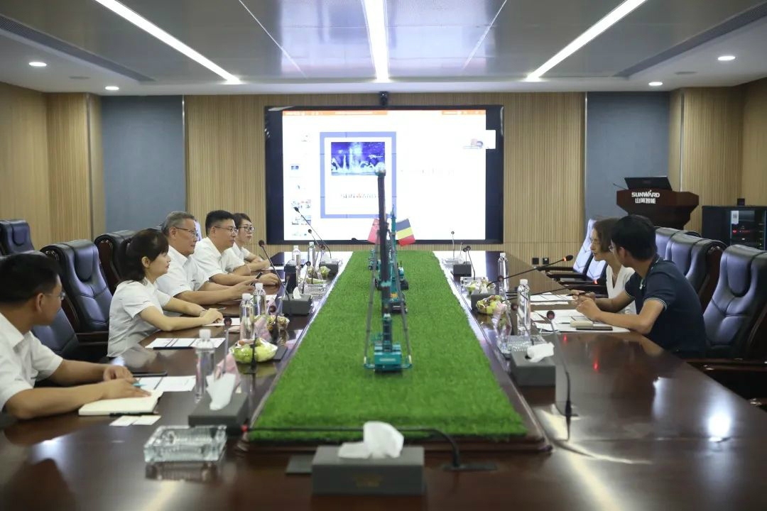 比利时商务领事到访云顶国际yd888智能