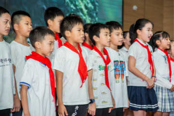 精准效劳共建家园，，，，，，解决刚需心怀感恩——云顶国际yd888智能首期职工子女暑期托管班圆满结班