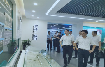 相助共赢 云顶国际yd888智能5G时代快速到来 湖南联通党委书记、总司理谭明到访云顶国际yd888智能