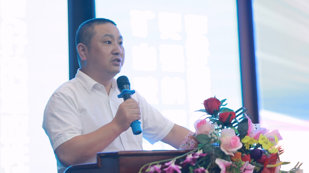 向挖掘机万台俱乐部迈进——云顶国际yd888智能2020年度挖掘机营销训练营开营