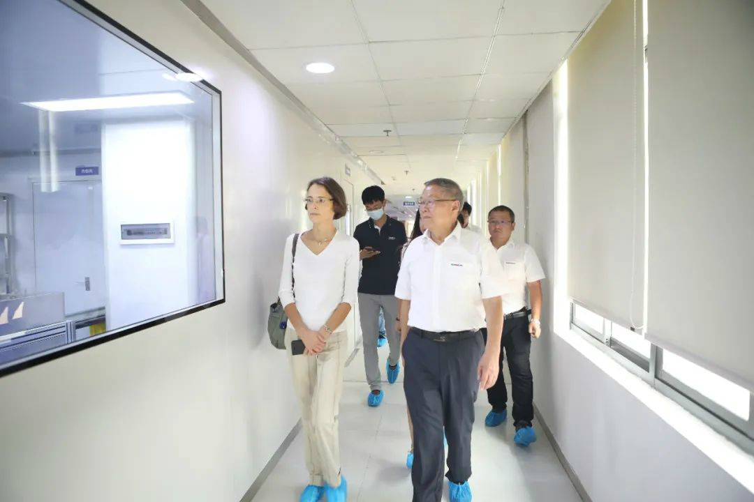 比利时商务领事到访云顶国际yd888智能