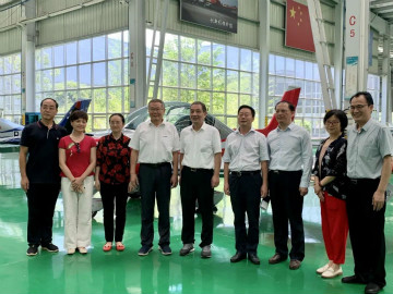 省委常委、统战部部长黄兰香考察调研云顶国际yd888科技