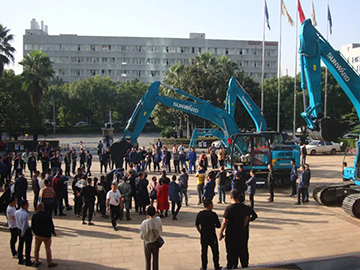 5万万! 云顶国际yd888智能挖掘机订货会立异高