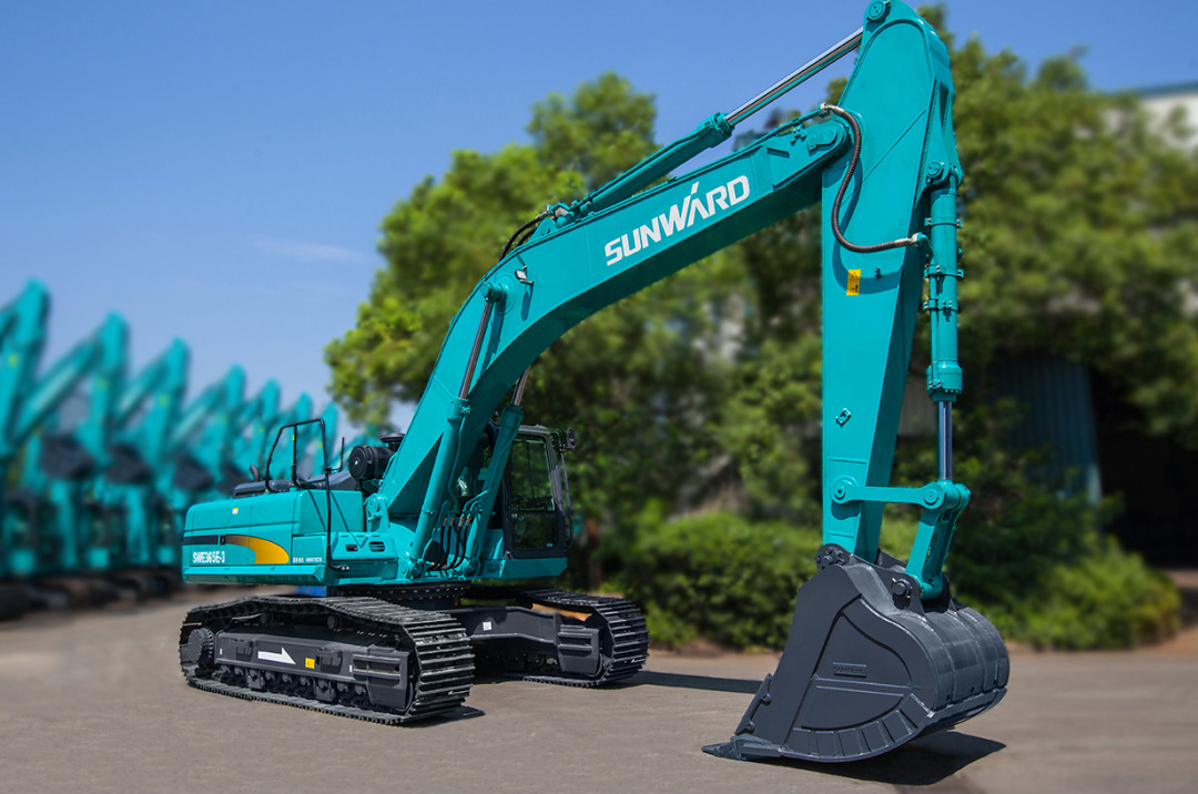 以先导式立异实现挖掘机从无到有，，，，从小到大，，，，从大到强！