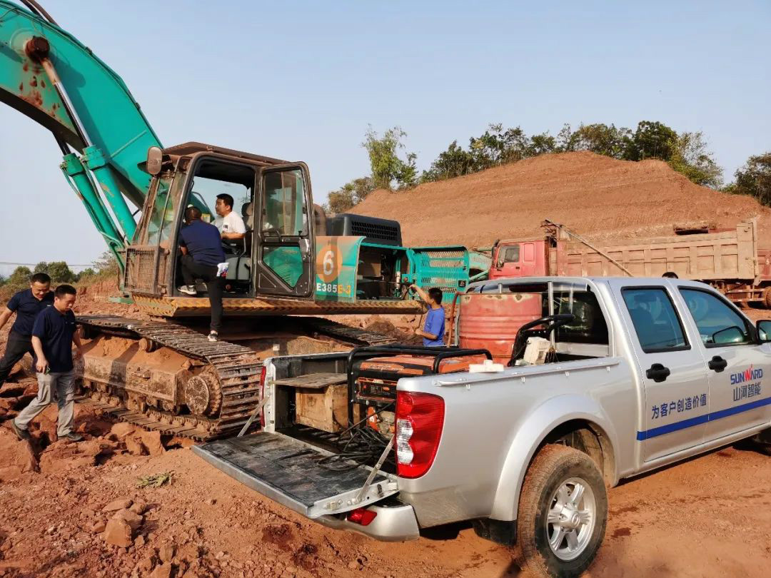 感恩相伴 关爱相随——云顶国际yd888智能效劳万里行川陕实录