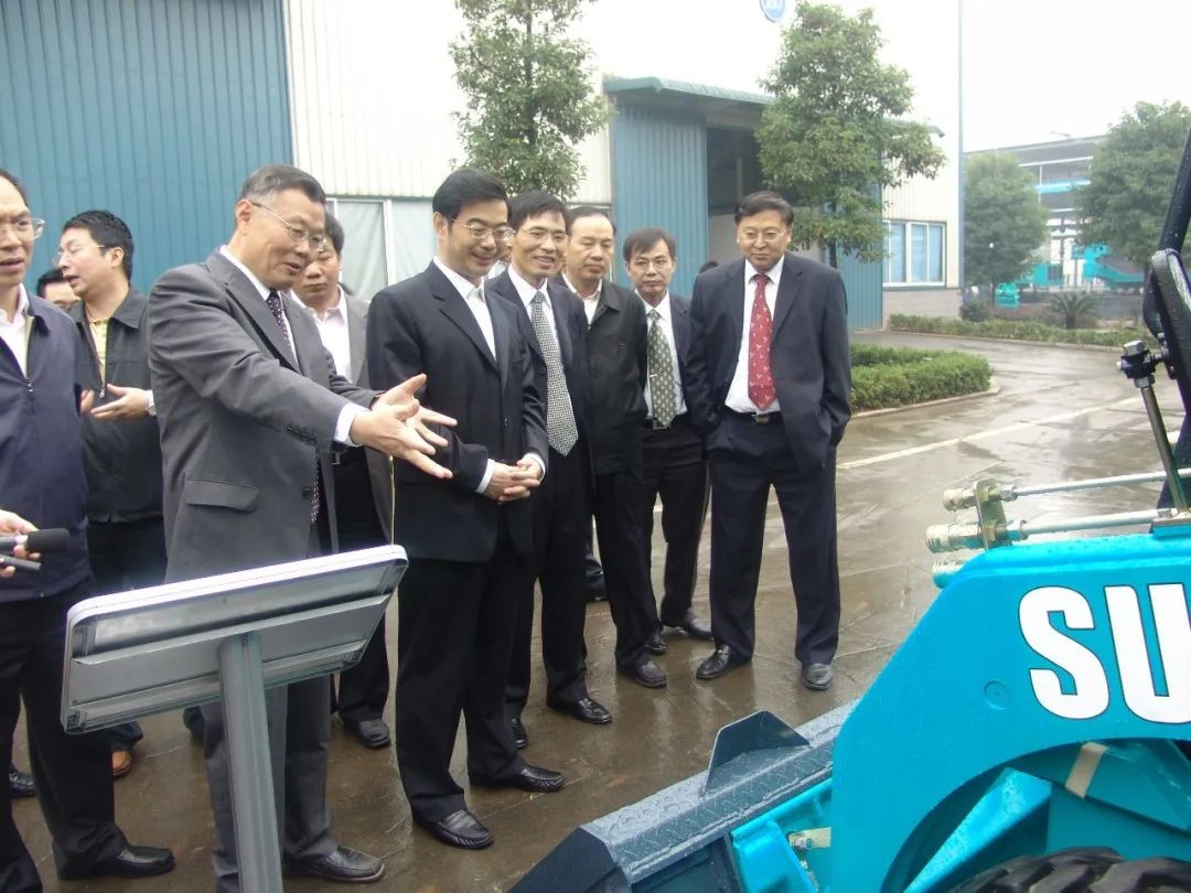 周强调研云顶国际yd888智能：增强知识产权保；；；； 效劳立异驱动生长