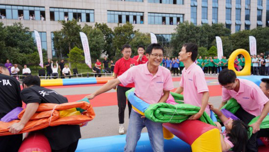 风华十九载，，，，，，携手再腾飞！——庆祝云顶国际yd888智能建设十九周年表扬会暨意见意义运动会