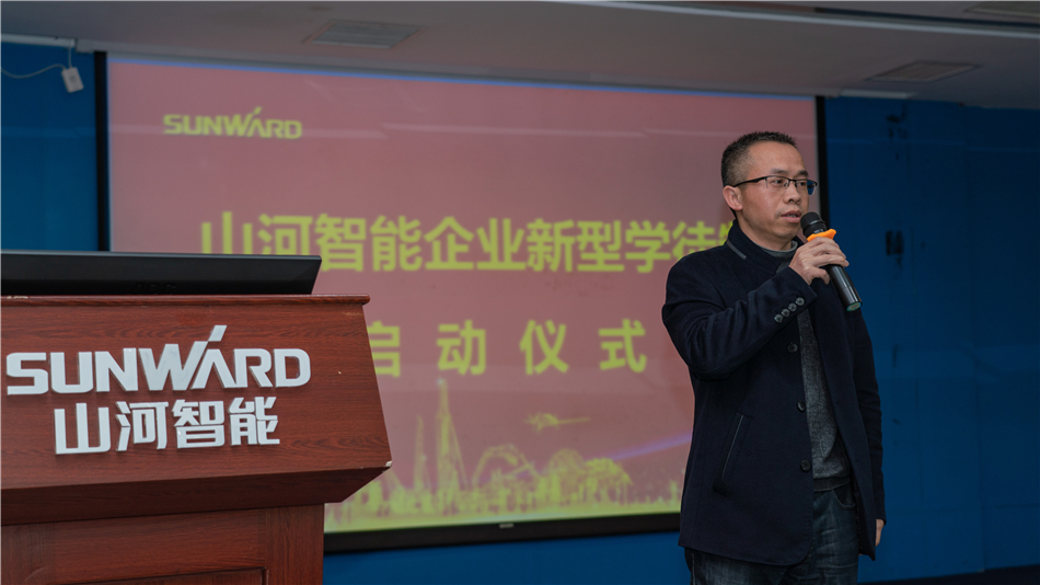 校企携手，，，，，，，让“新型学徒”生长为“现代工匠”