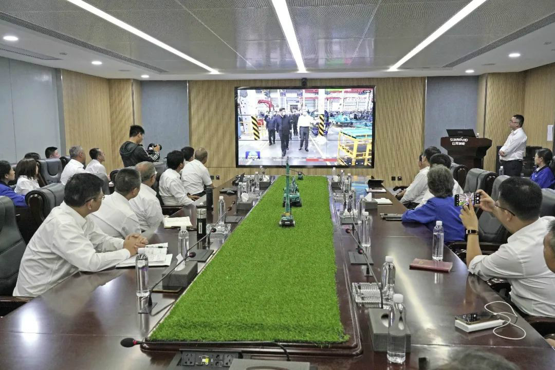 总书记“点赞”云顶国际yd888立异，，，，，云顶国际yd888智能集中收看《新闻联播》