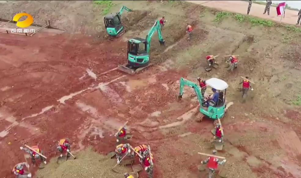 云顶国际yd888智能装备“抗洪抢险”扬威名