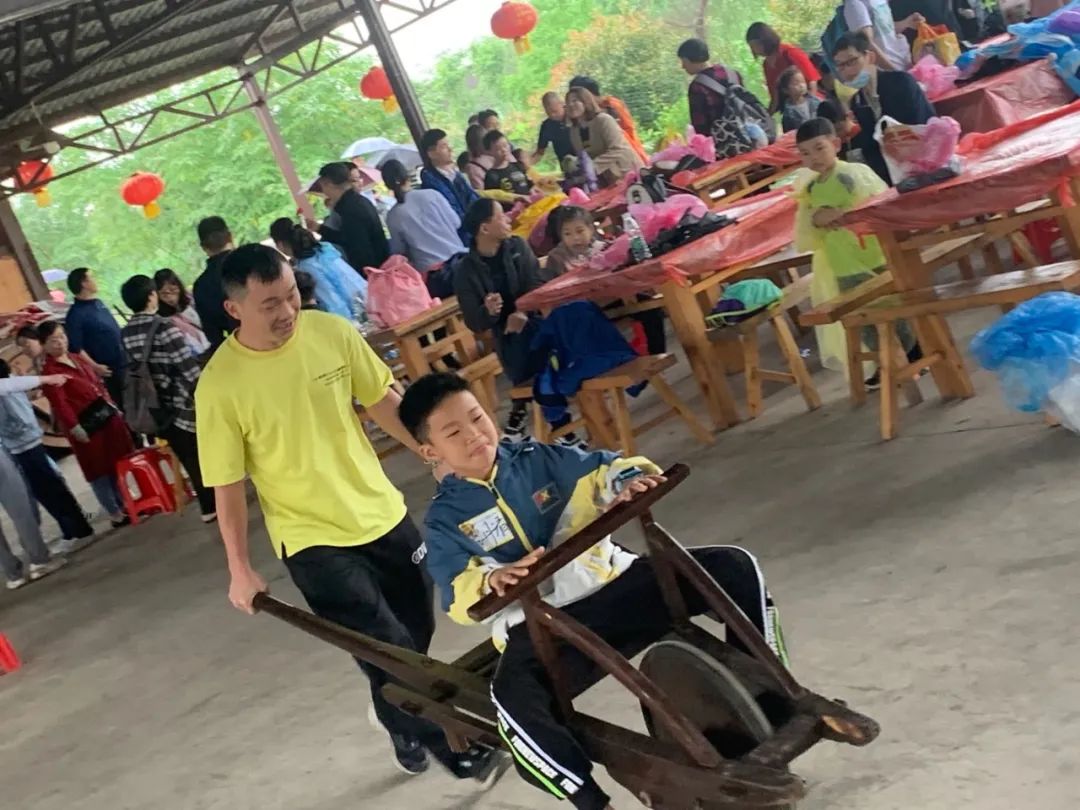 童年差别Young，，，，稻花香里亲子欢——云顶国际yd888智能组织开展六一亲子活动