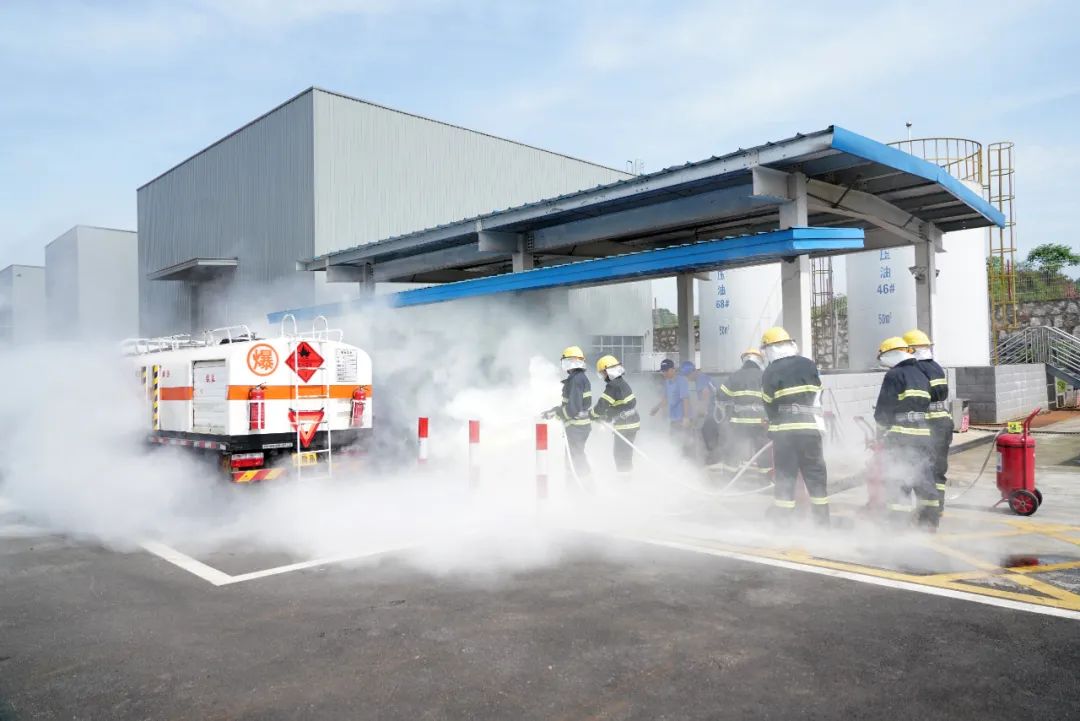 实战演练砺精兵——2021年长沙市工贸企业危险化学品综合应急演练在云顶国际yd888智能举行