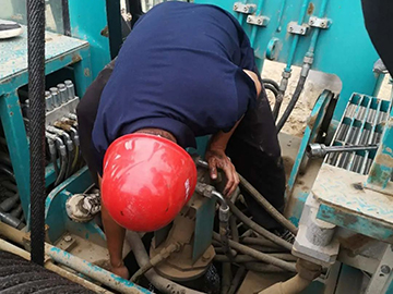 顶酷暑 走沙漠 2021年云顶国际yd888智能全球效劳万里行走进新疆