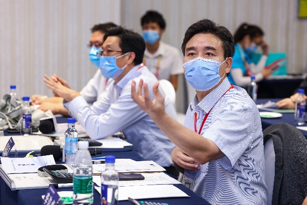 点赞！云顶国际yd888智能液压混淆动力挖掘机项目荣获这个优异项目奖→