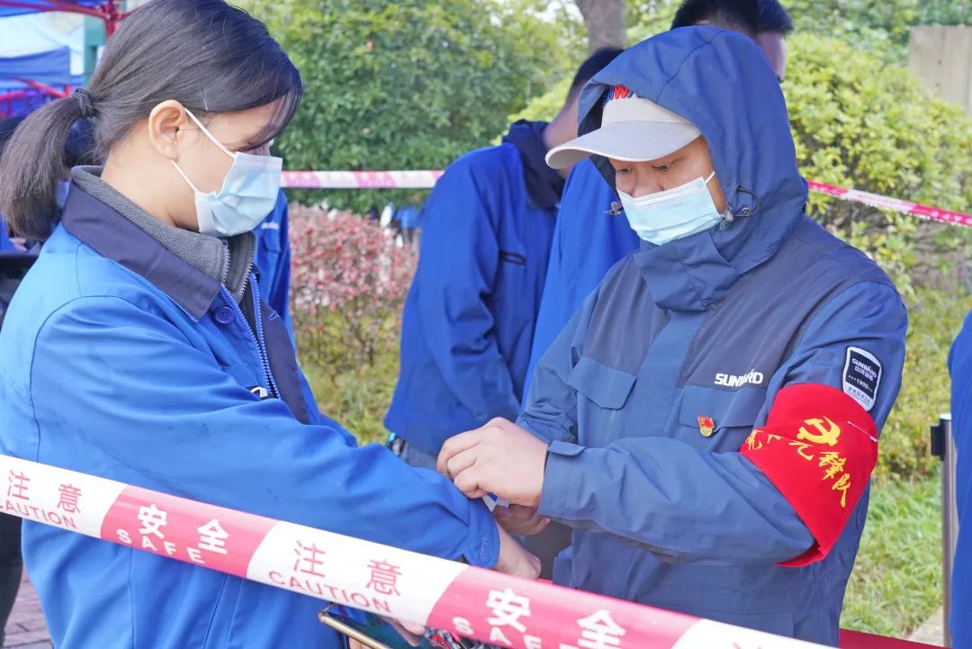 采样完成率近100%！云顶国际yd888智能第一时间开展全员核酸检测，，，，，，包管清静生产