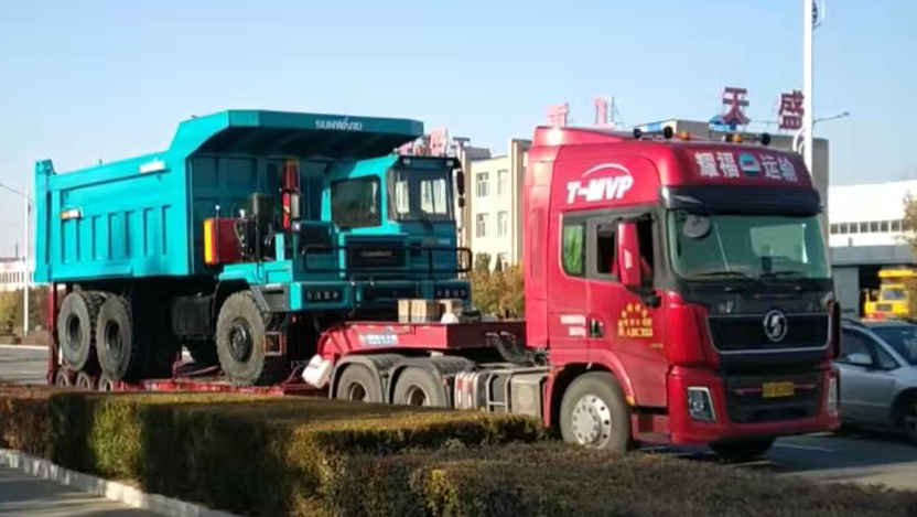 高设置、智能化……云顶国际yd888智能高端定制AT版105吨级宽体矿卡乐成下线