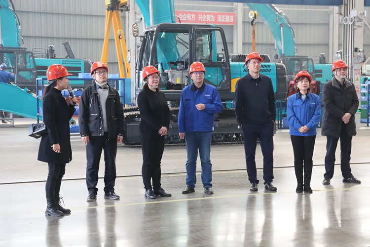 中国上市公司协会党委委员、副秘书长刘翠兰一行调研云顶国际yd888智能