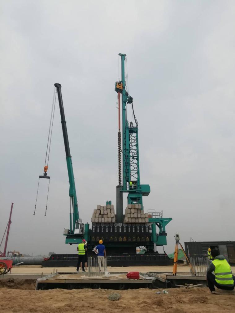创下纪录！云顶国际yd888智能引孔式静力压桩机首次应用于高铁项目
