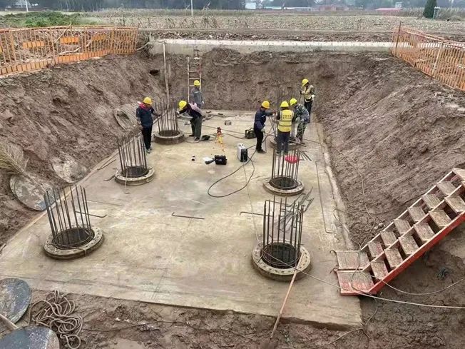 创下纪录！云顶国际yd888智能引孔式静力压桩机首次应用于高铁项目