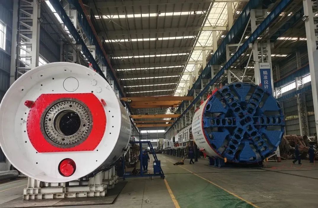 直击生产一线！中铁云顶国际yd888复工复产忙