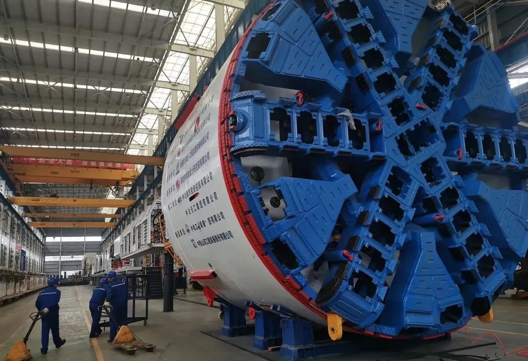 直击生产一线！中铁云顶国际yd888复工复产忙