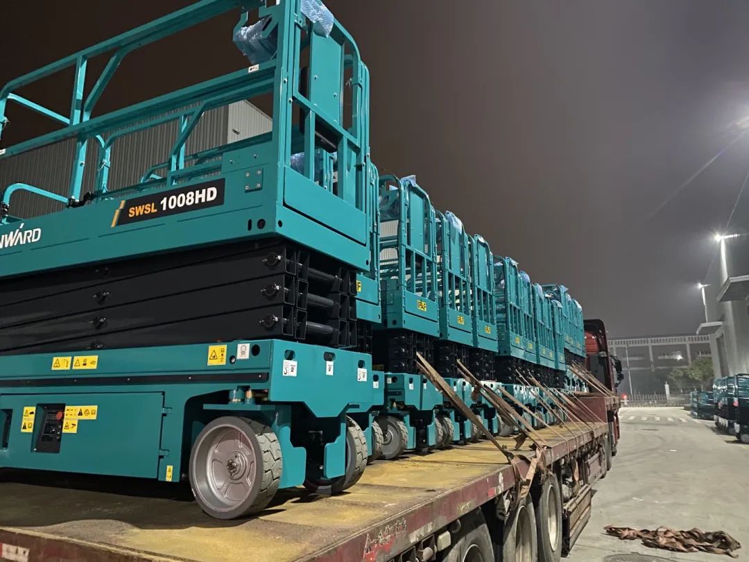 创下单日最高发货量纪录！云顶国际yd888高机装备集中发货