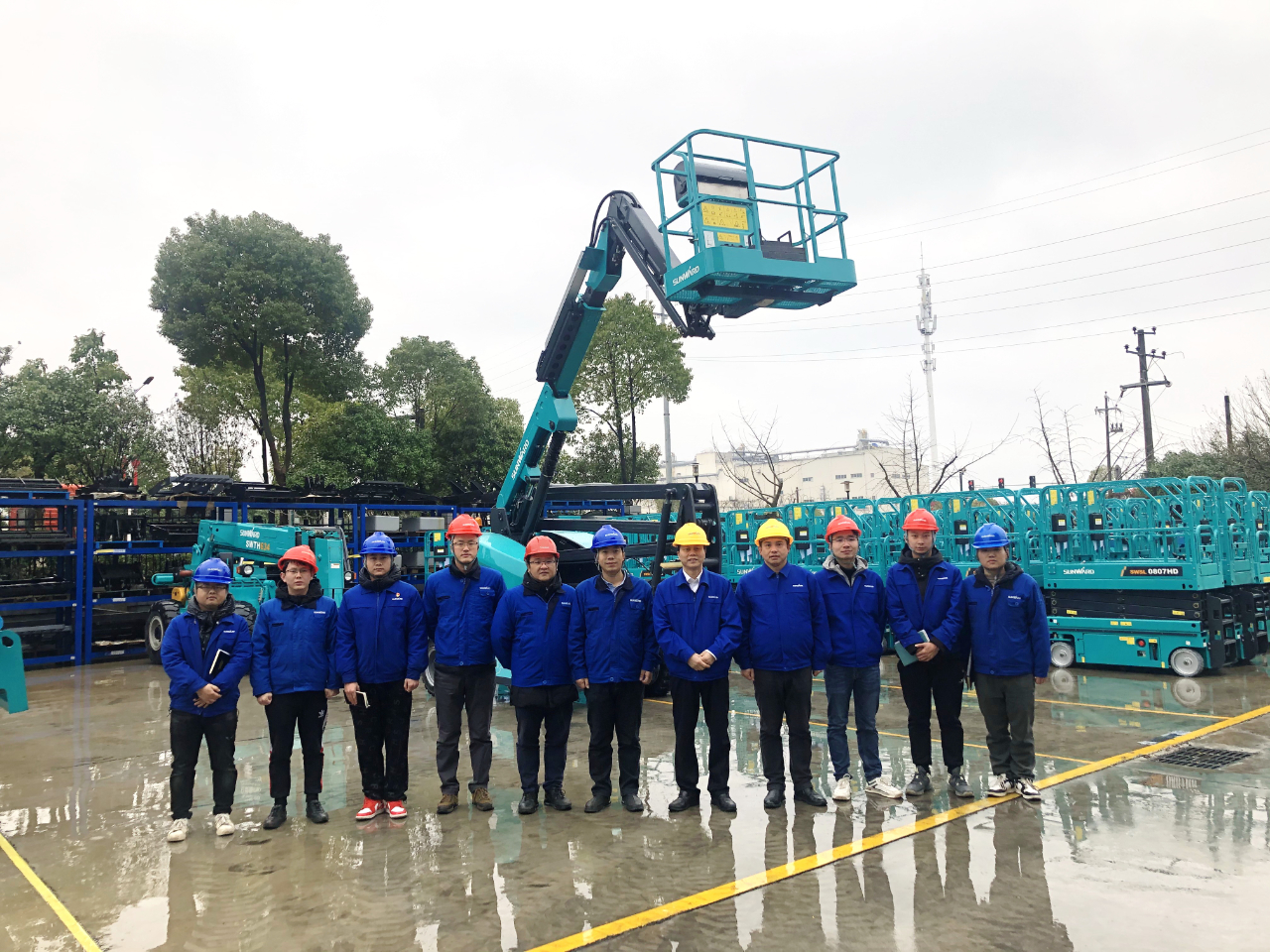 勇闯蓝海！云顶国际yd888智能两款臂式高空作业平台正式“出道”