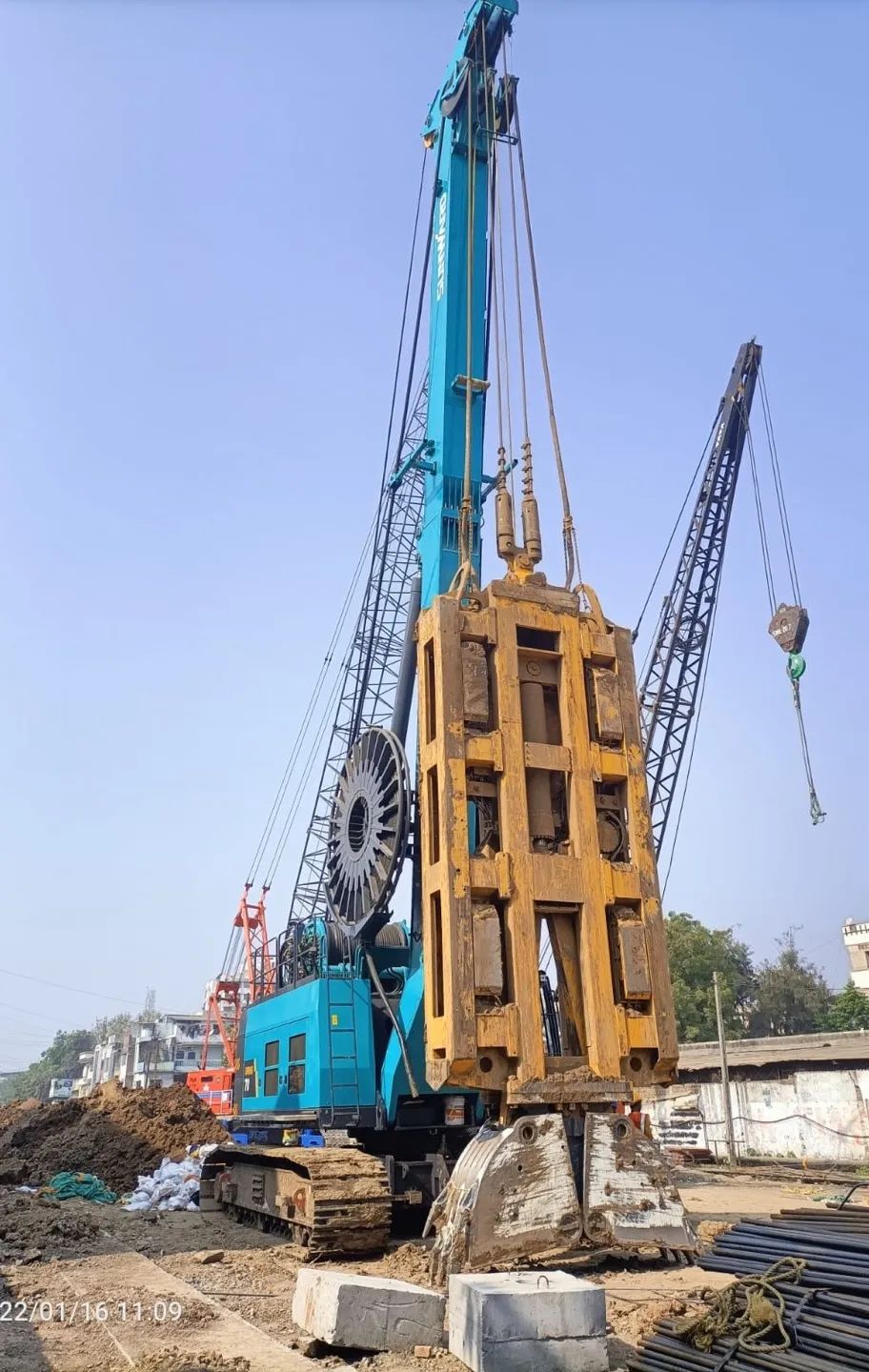 谢谢信！云顶国际yd888智能SWHG70液压抓斗助力外洋基础施工获肯定