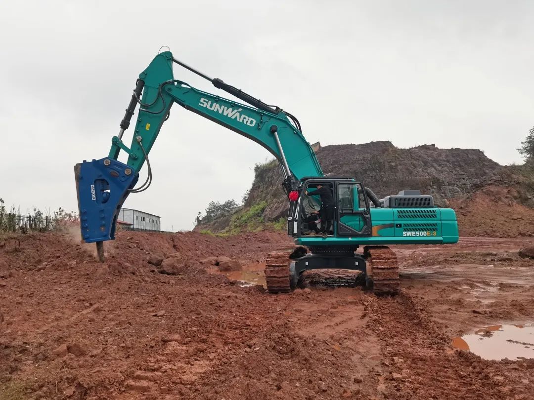 再现交机热潮！云顶国际yd888智能中大挖一连向市场进军