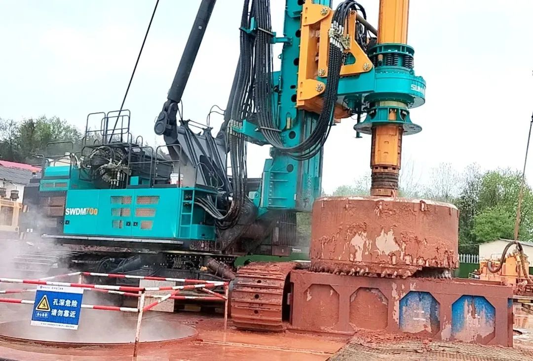 再啃“硬骨头”！云顶国际yd888智能“超等桩备”助建燕矶长江大桥