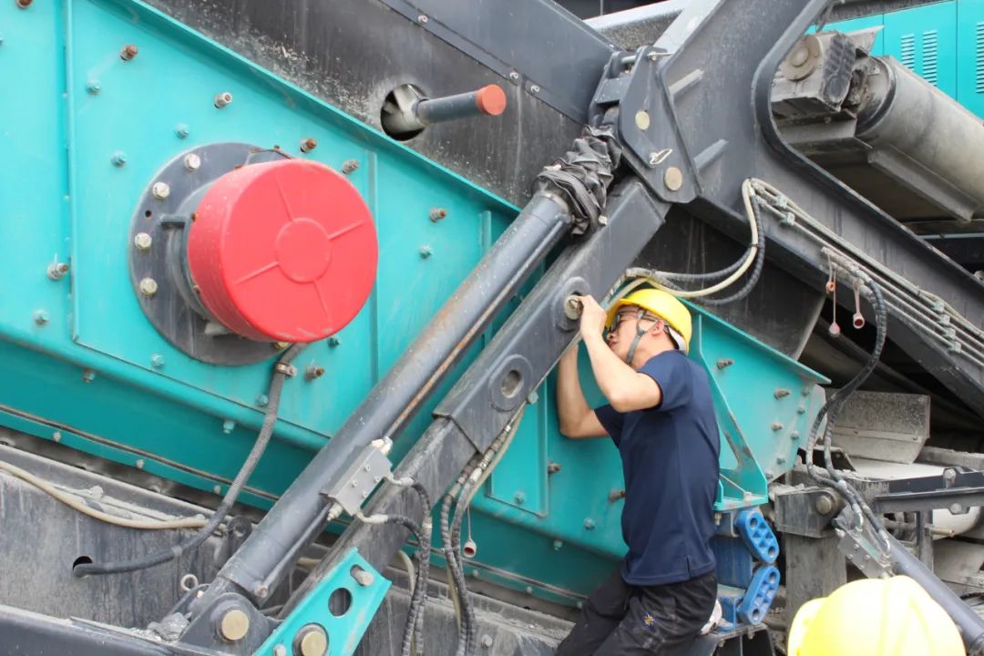 打造效劳标杆！云顶国际yd888普石勒“效劳万里行”活动火热举行中