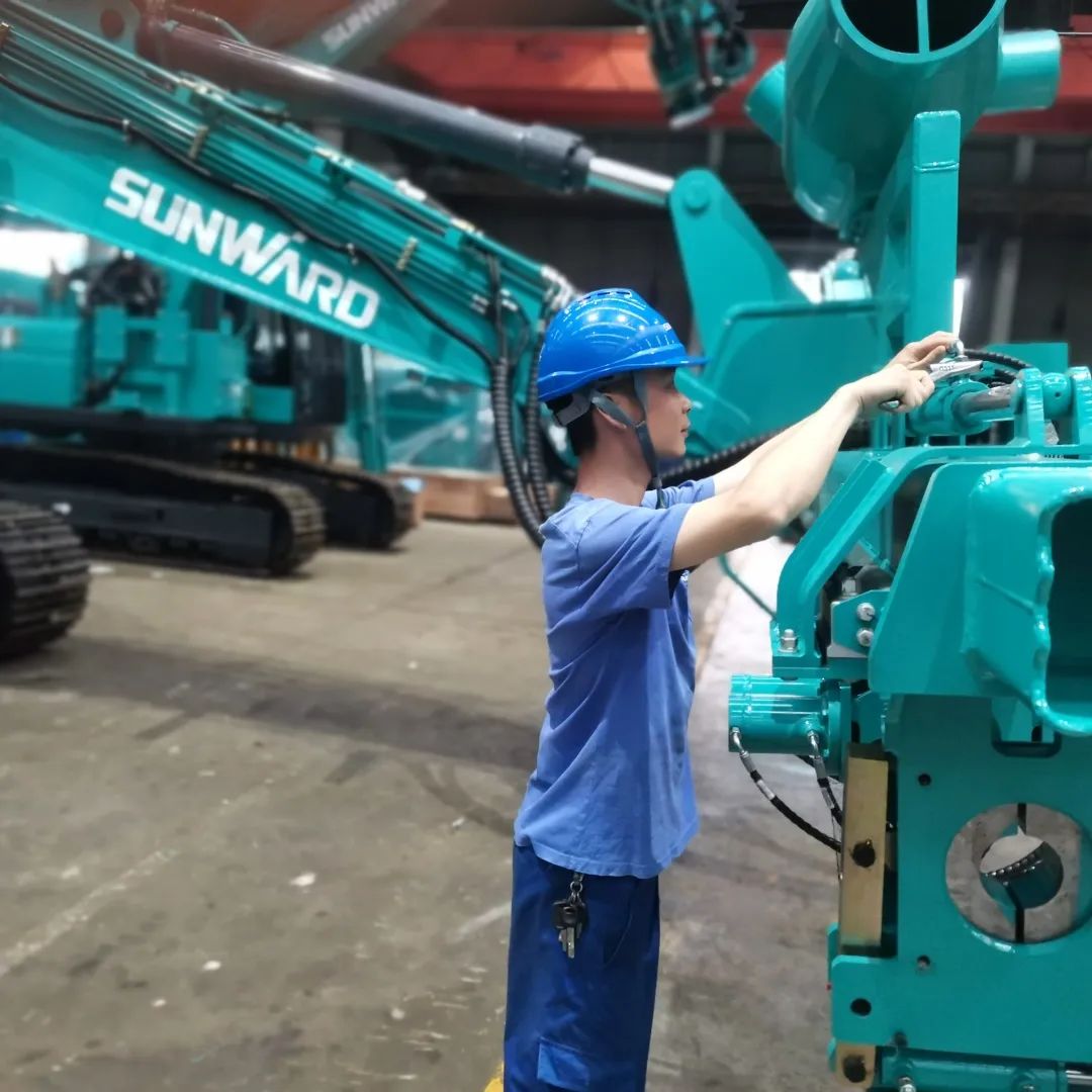 将斗争举行究竟！致敬云顶国际yd888劳动者