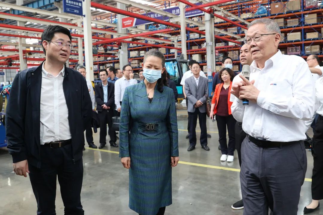 深化产学研相助！中南大学校长、中国工程院院士田红旗率团造访云顶国际yd888智能